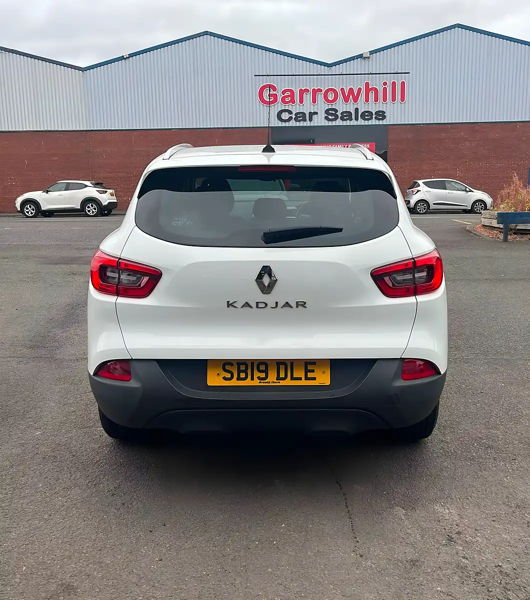 Used 2019 Renault Kadjar Dynamique Nav White - Interior and Exterior details 6