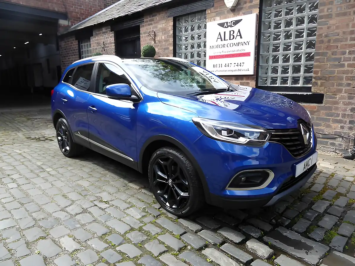 Used 2019 Renault Kadjar GT Line Blue - Front View
