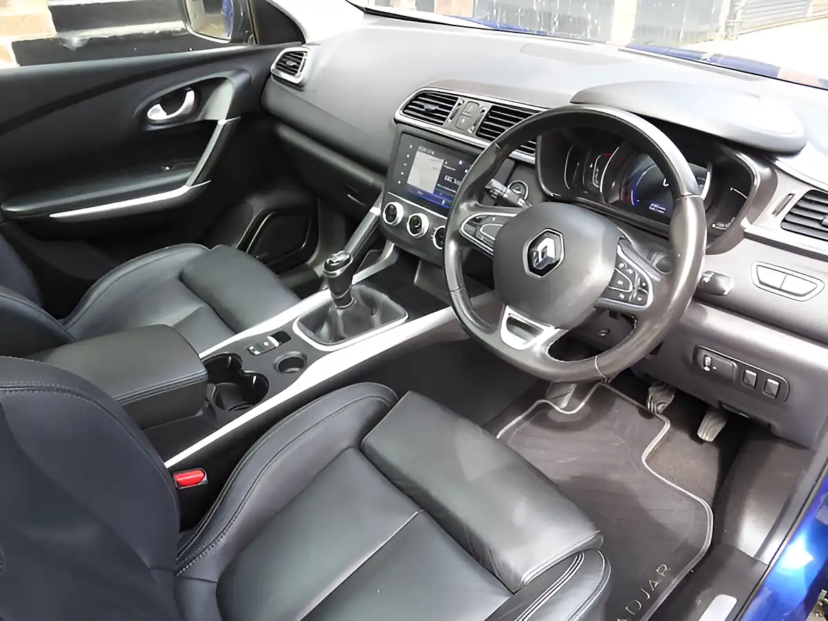 Used 2019 Renault Kadjar GT Line Blue - Interior and Exterior details 12