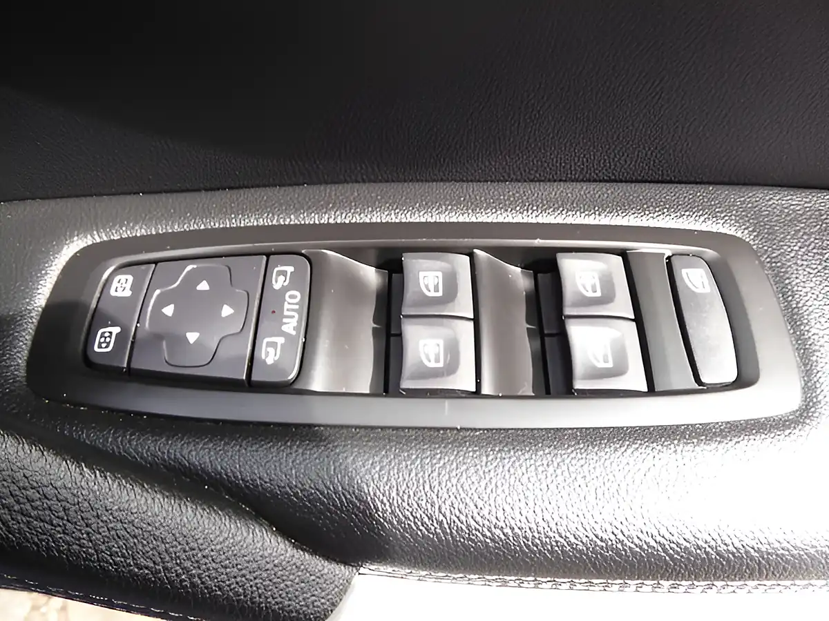 Used 2019 Renault Kadjar GT Line Blue - Interior and Exterior details 19