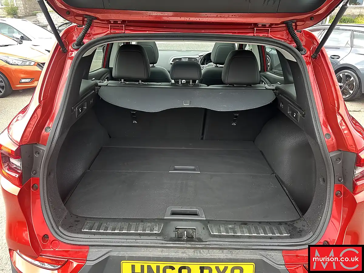 Used 2019 Renault Kadjar GT Line Flame Red - Interior and Exterior details 10