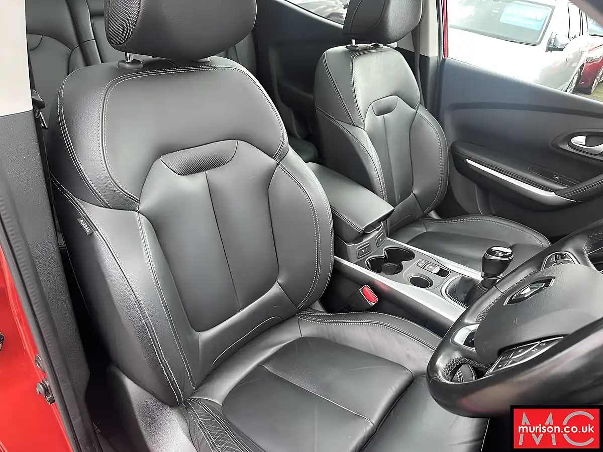 Used 2019 Renault Kadjar GT Line Flame Red - Interior and Exterior details 15
