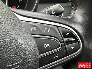 Used 2019 Renault Kadjar GT Line Flame Red - Interior and Exterior details 16
