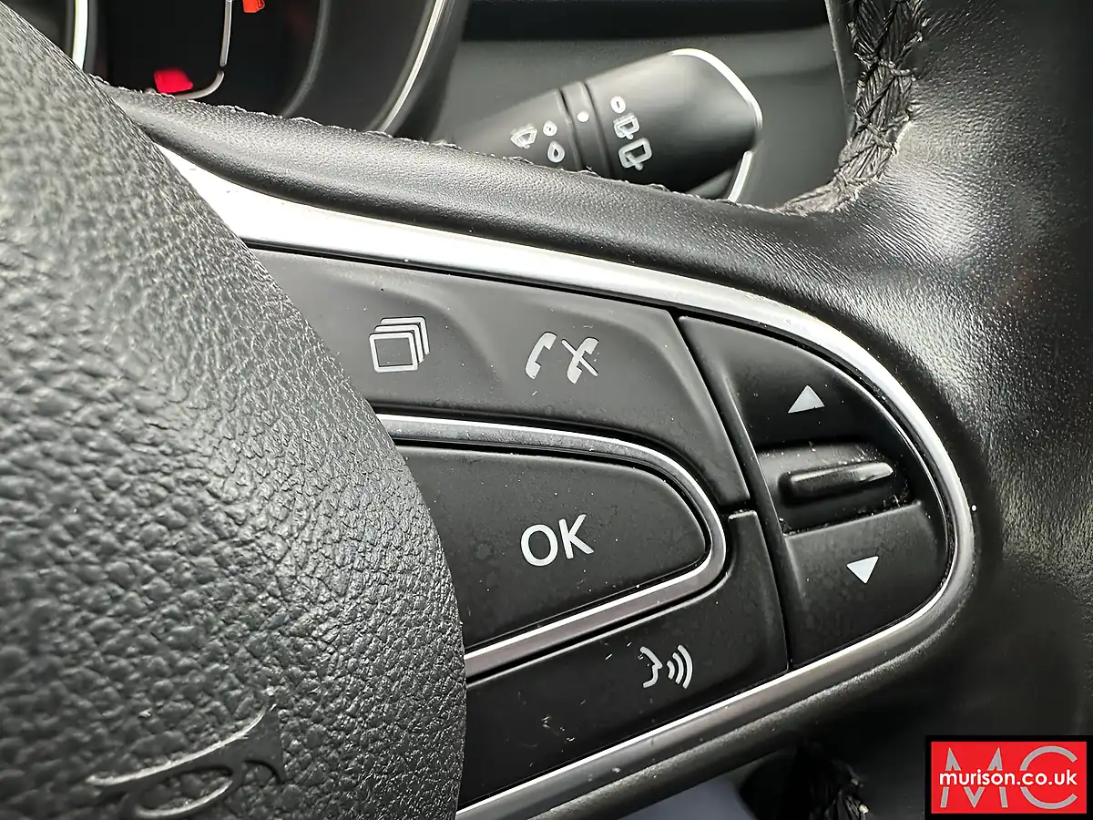 Used 2019 Renault Kadjar GT Line Flame Red - Interior and Exterior details 16