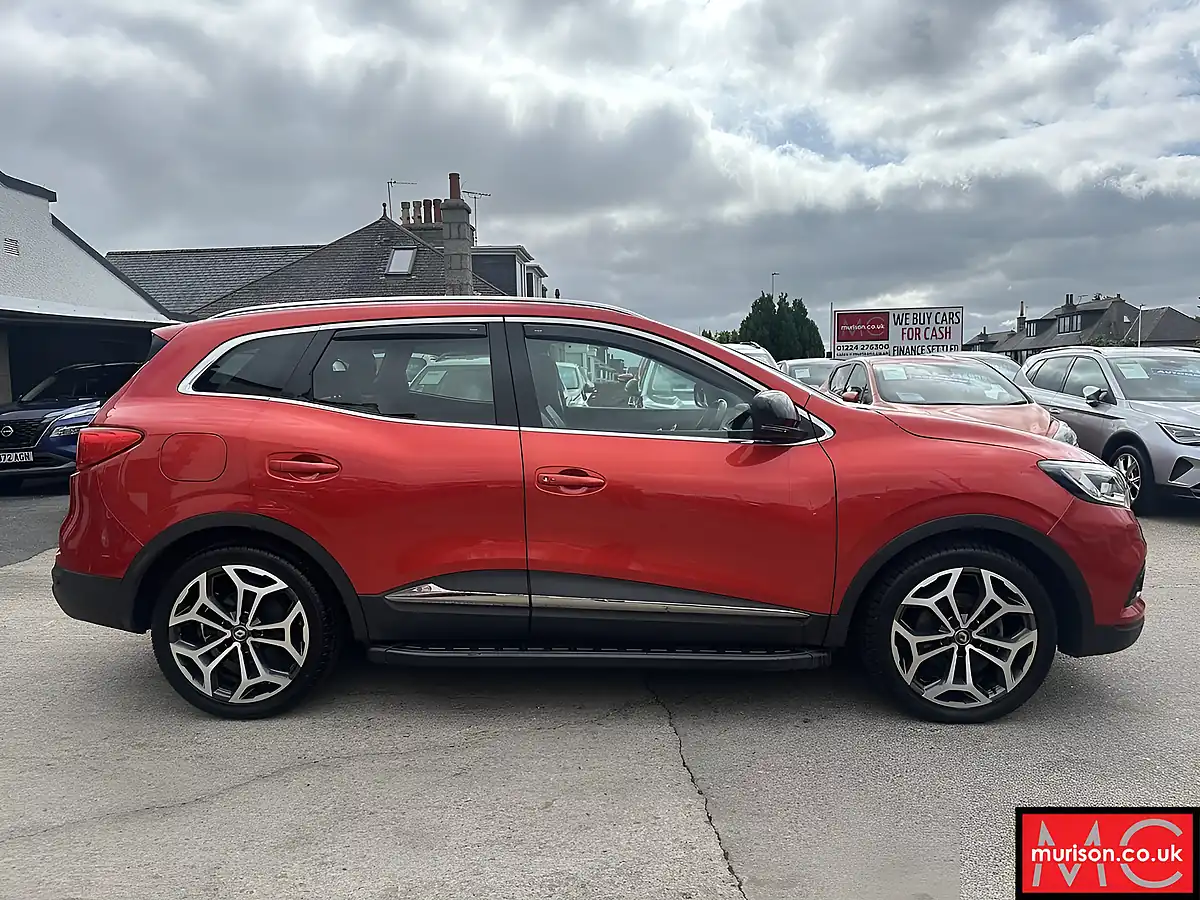 Used 2019 Renault Kadjar GT Line Flame Red - Interior and Exterior details 3