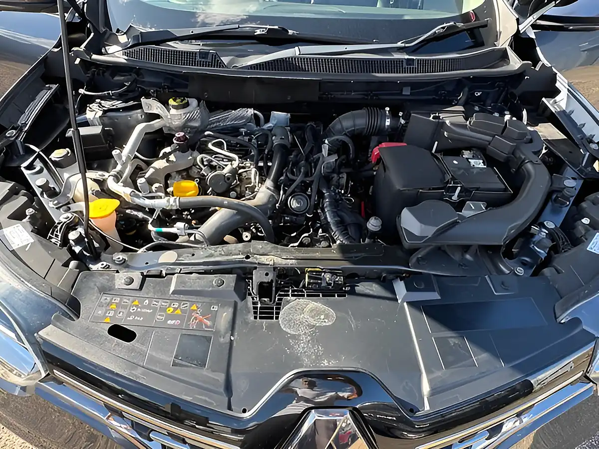 Used 2019 Renault Kadjar GT Line Grey - Interior and Exterior details 10