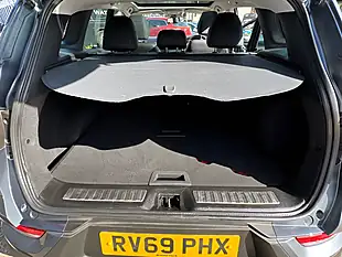Used 2019 Renault Kadjar GT Line Grey - Interior and Exterior details 11