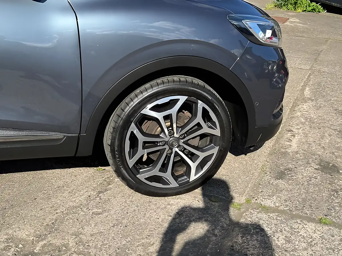 Used 2019 Renault Kadjar GT Line Grey - Interior and Exterior details 18