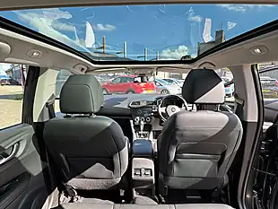 Used 2019 Renault Kadjar GT Line Grey - Interior and Exterior details 8