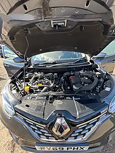 Used 2019 Renault Kadjar GT Line Grey - Interior and Exterior details 9