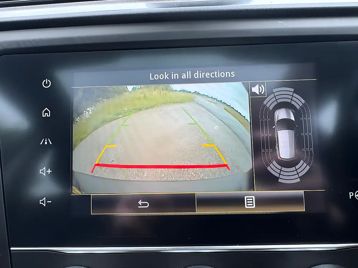 Used 2019 Renault Kadjar GT Line Grey - Interior and Exterior details 11