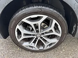 Used 2019 Renault Kadjar GT Line Grey - Interior and Exterior details 15