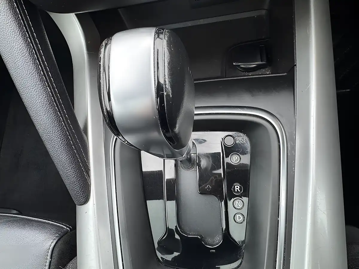 Used 2019 Renault Kadjar GT Line Grey - Interior and Exterior details 17