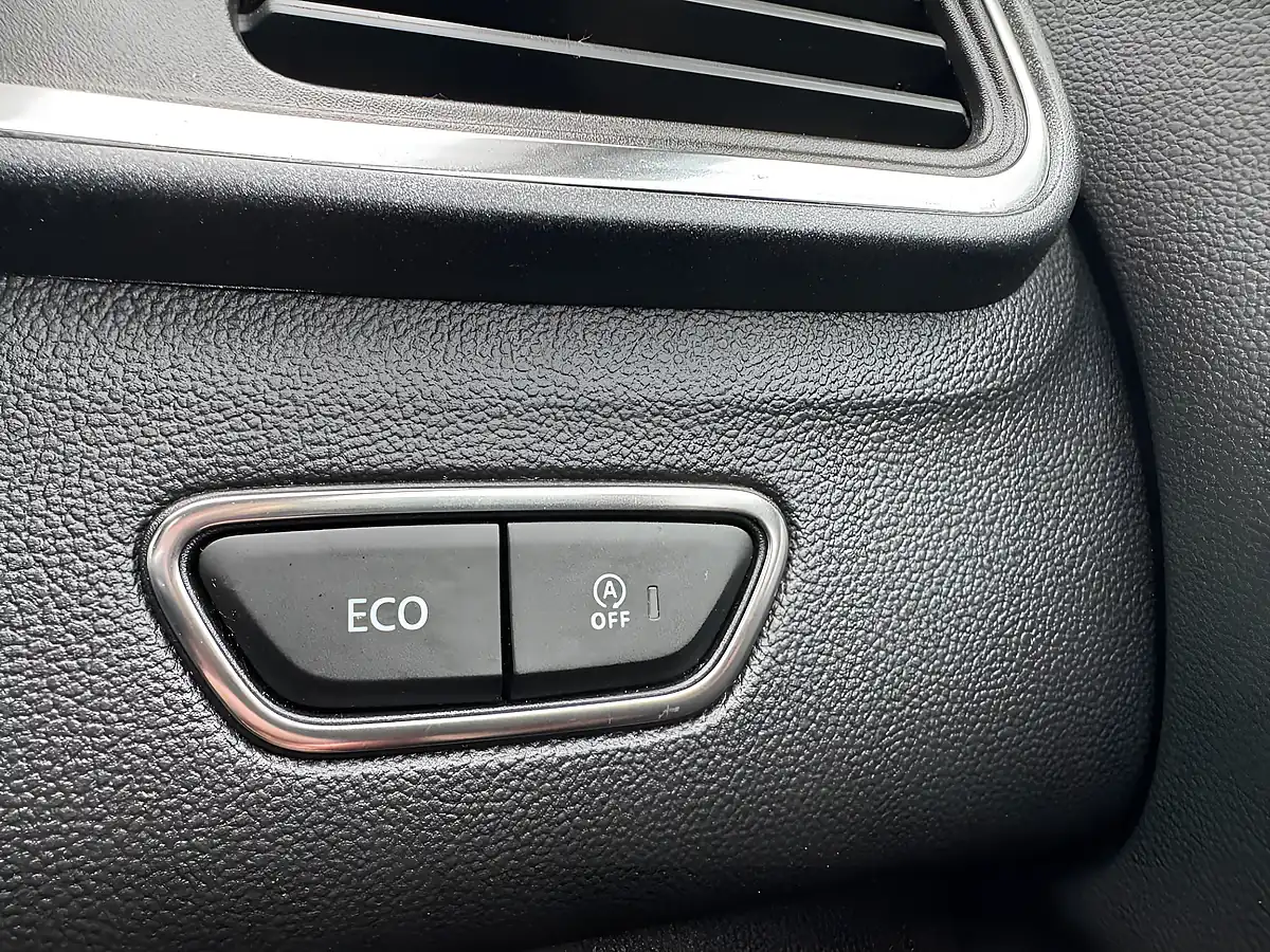 Used 2019 Renault Kadjar GT Line Grey - Interior and Exterior details 7