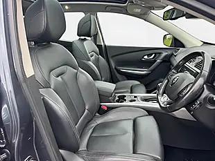 Used 2019 Renault Kadjar GT Line Grey - Interior and Exterior details 9