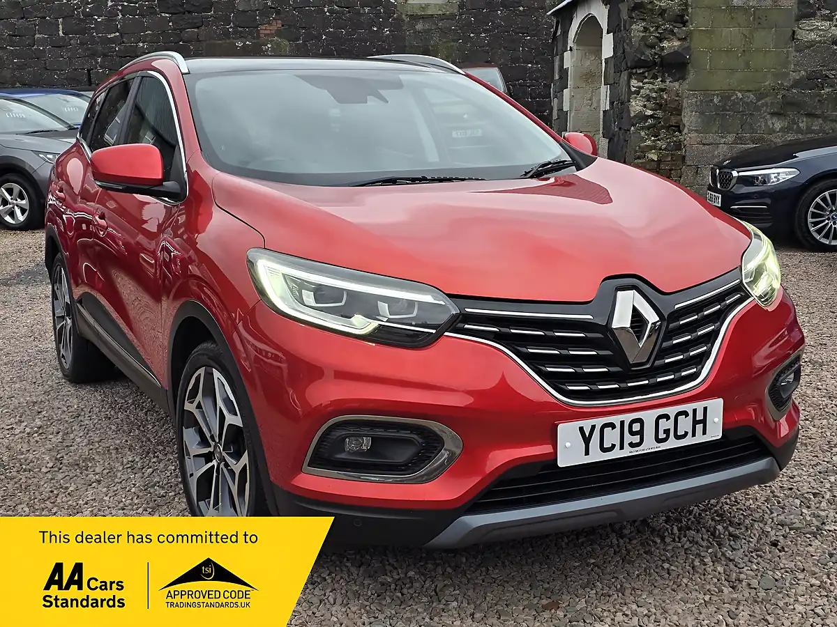Used 2019 Renault Kadjar GT Line Red - Front View