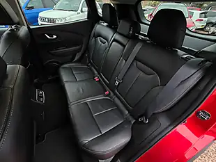 Used 2019 Renault Kadjar GT Line Red - Interior and Exterior details 12