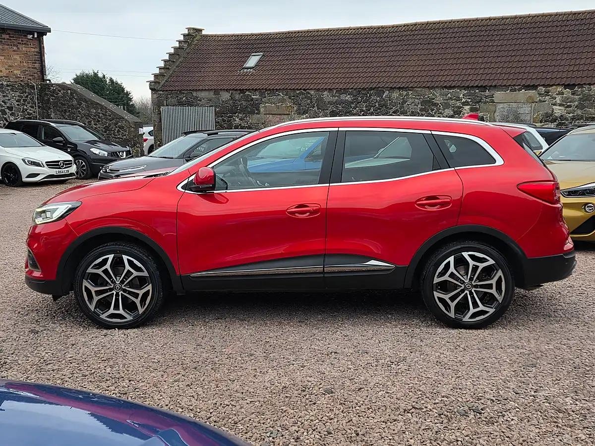 Used 2019 Renault Kadjar GT Line Red - Interior and Exterior details 14