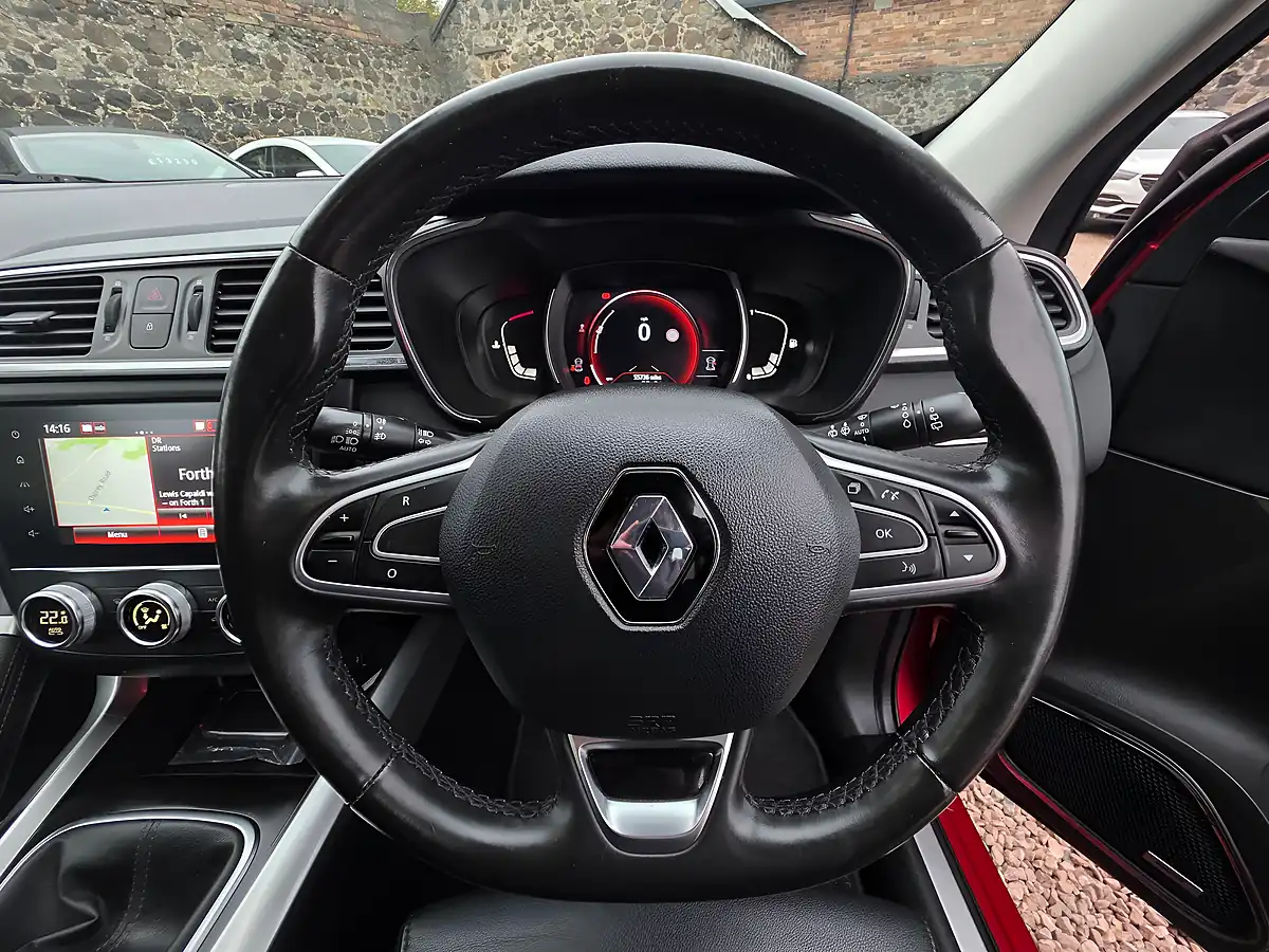 Used 2019 Renault Kadjar GT Line Red - Interior and Exterior details 9