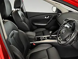 Used 2019 Renault Kadjar GT Line Red - Interior and Exterior details 2