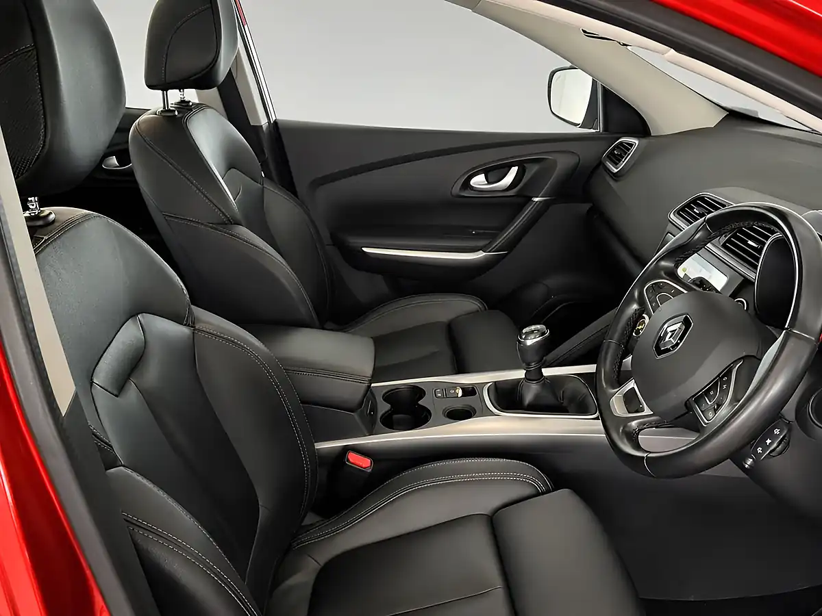 Used 2019 Renault Kadjar GT Line Red - Interior and Exterior details 2