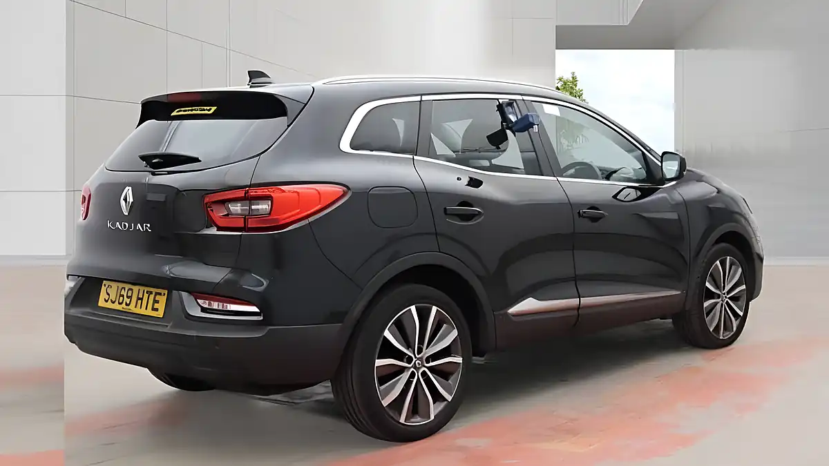 Used 2019 Renault Kadjar Iconic Black - Interior and Exterior details 4