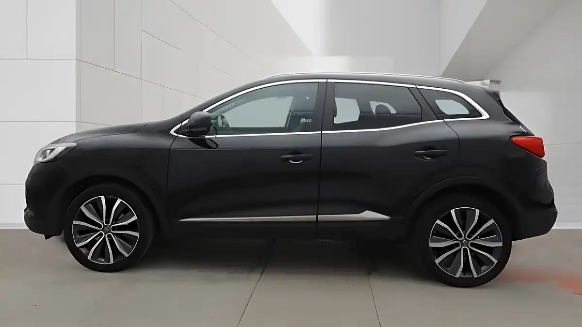 Used 2019 Renault Kadjar Iconic Black - Interior and Exterior details 5