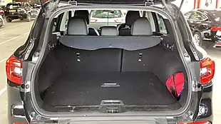 Used 2019 Renault Kadjar Iconic Black - Interior and Exterior details 7
