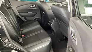 Used 2019 Renault Kadjar Iconic Black - Interior and Exterior details 8