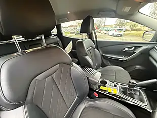 Used 2019 Renault Kadjar Iconic Black - Interior and Exterior details 19