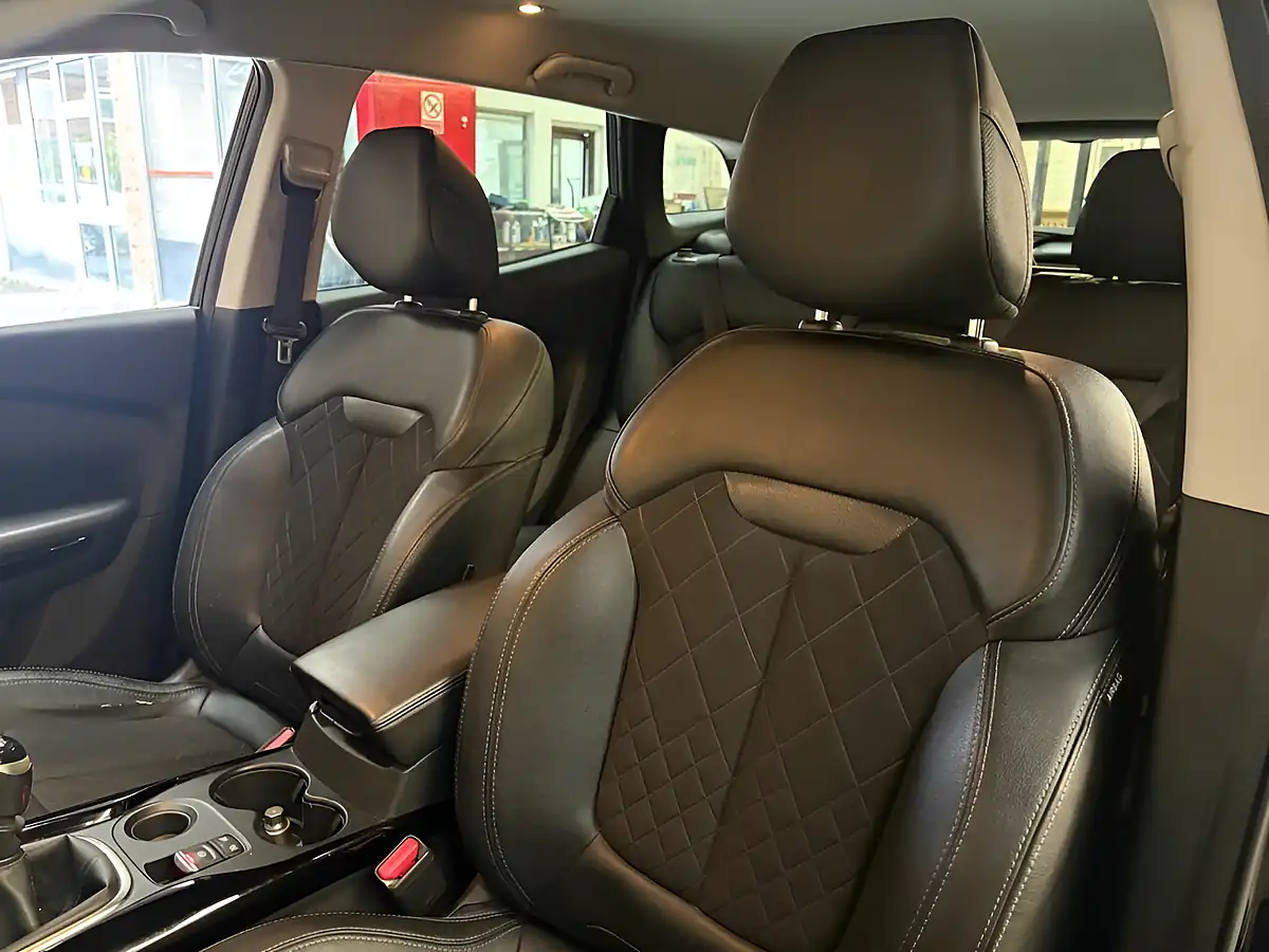 Used 2019 Renault Kadjar Iconic Black - Interior and Exterior details 15
