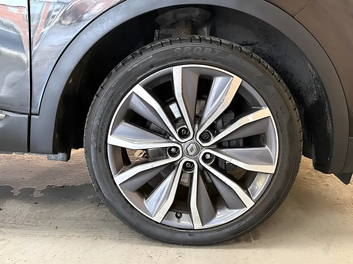 Used 2019 Renault Kadjar Iconic Black - Interior and Exterior details 20