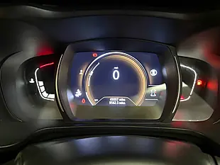 Used 2019 Renault Kadjar Iconic Black - Interior and Exterior details 6