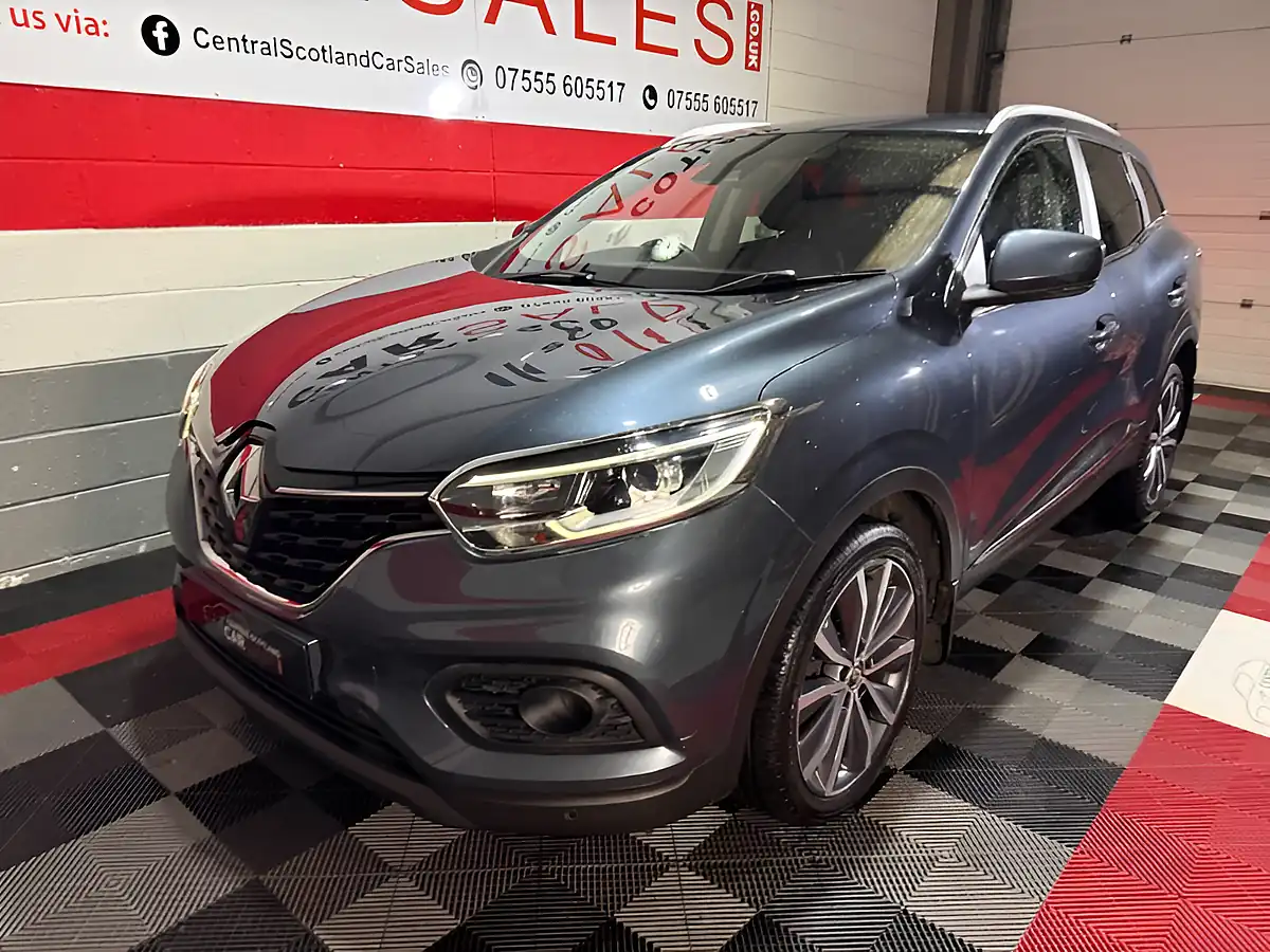Used 2019 Renault Kadjar Iconic Grey - Interior and Exterior details 2