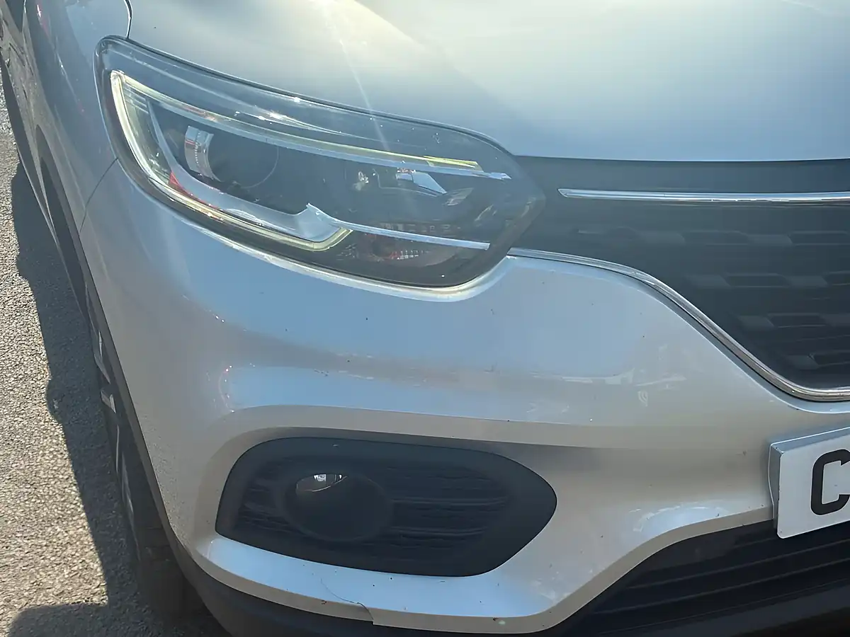 Used 2019 Renault Kadjar Iconic Grey - Interior and Exterior details 15