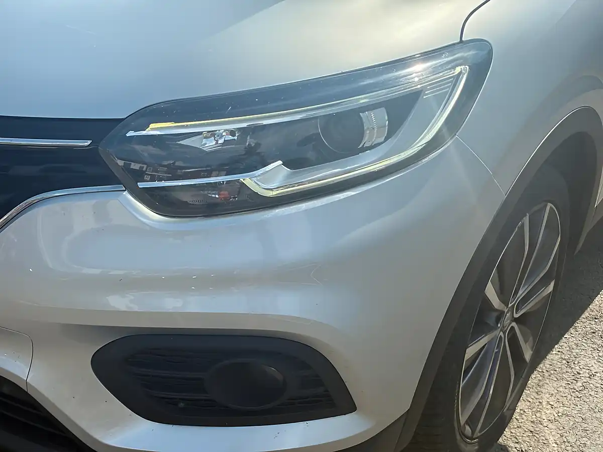 Used 2019 Renault Kadjar Iconic Grey - Interior and Exterior details 16