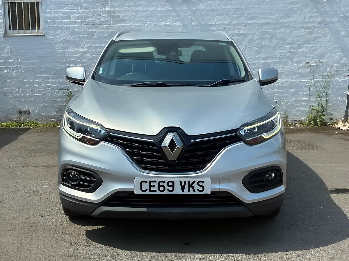 Used 2019 Renault Kadjar Iconic Grey - Interior and Exterior details 4