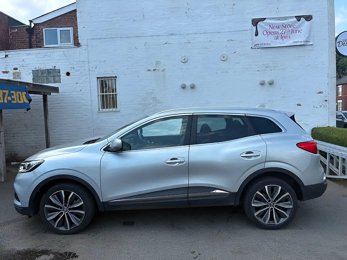 Used 2019 Renault Kadjar Iconic Grey - Interior and Exterior details 5