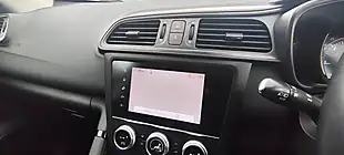 Used 2019 Renault Kadjar Play Blue - Interior and Exterior details 16