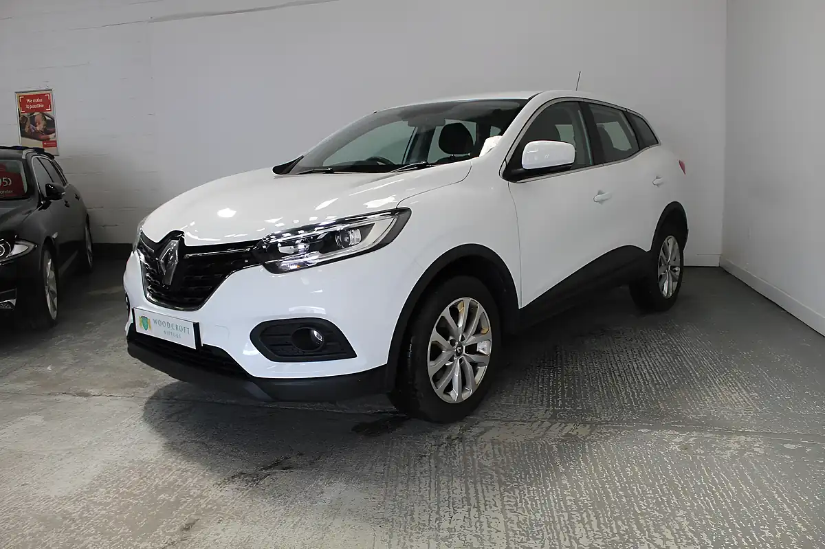 Used 2019 Renault Kadjar Play White - Interior and Exterior details 2