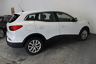 Used 2019 Renault Kadjar Play White - Interior and Exterior details 8