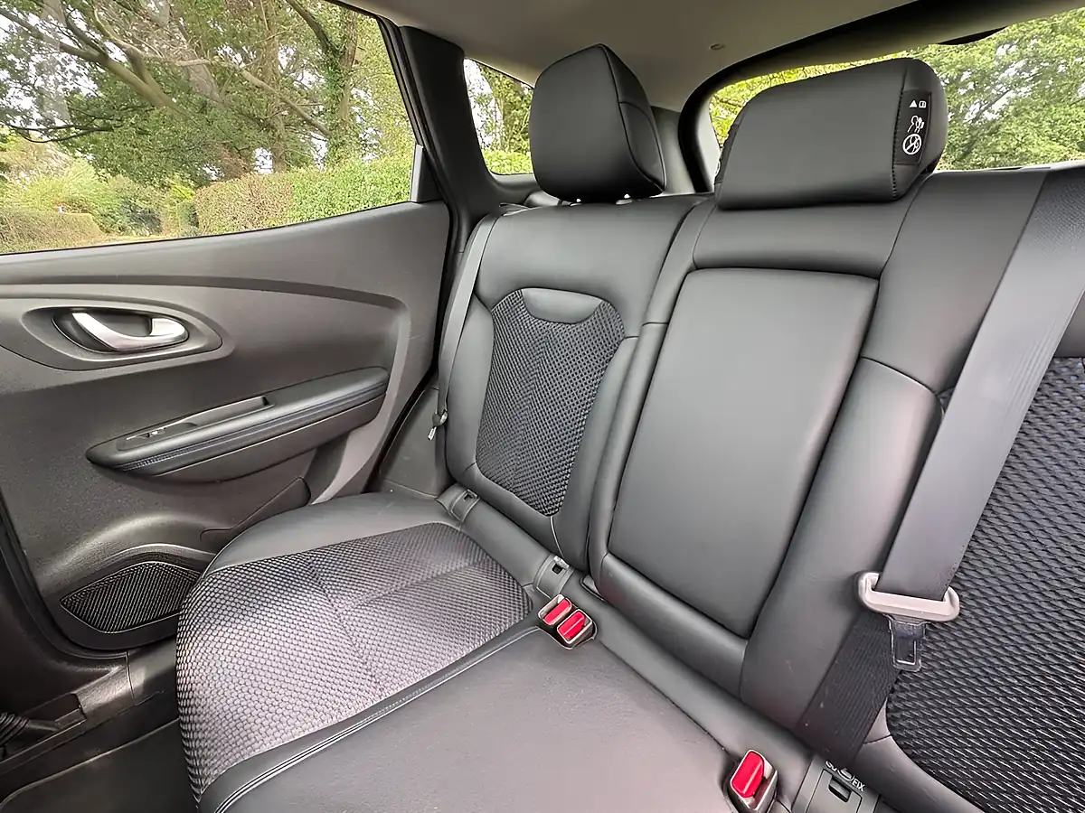 Used 2019 Renault Kadjar S Edition Black - Interior and Exterior details 15