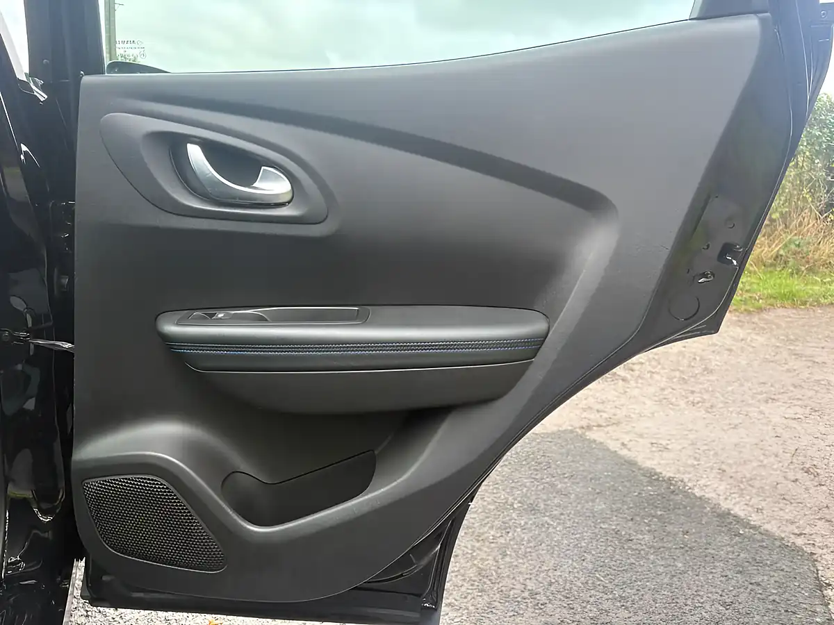 Used 2019 Renault Kadjar S Edition Black - Interior and Exterior details 18