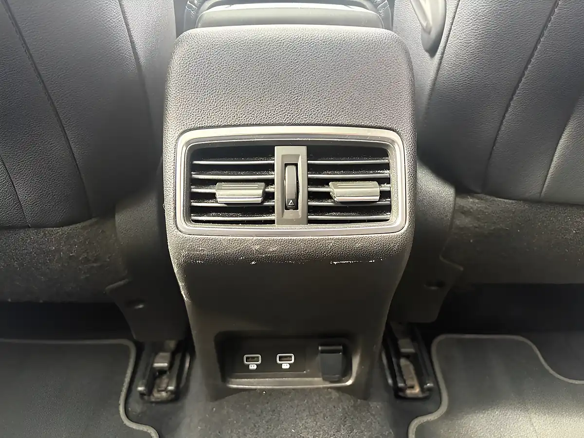 Used 2019 Renault Kadjar S Edition Black - Interior and Exterior details 19