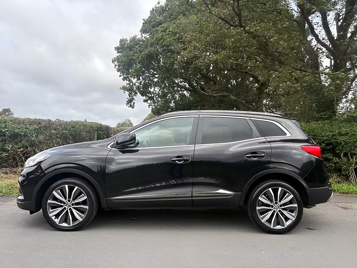 Used 2019 Renault Kadjar S Edition Black - Interior and Exterior details 4