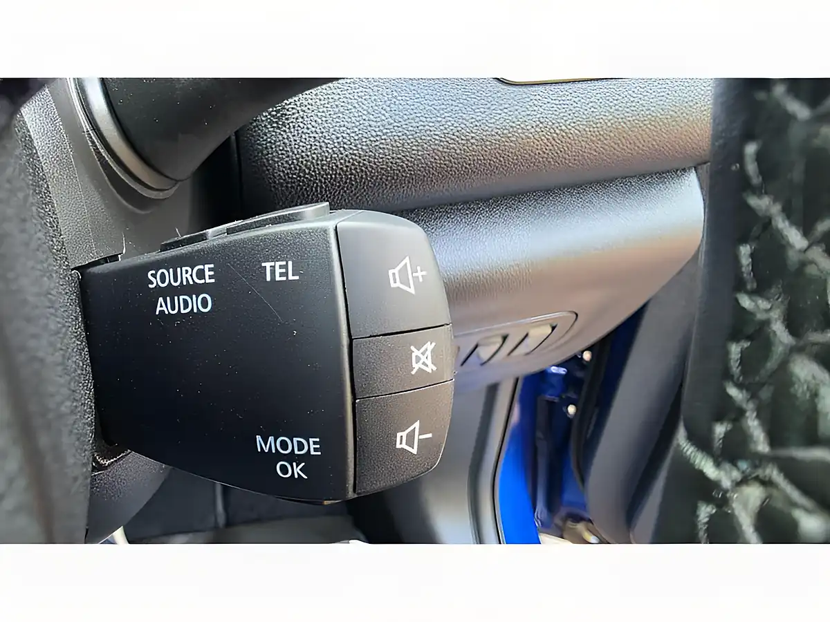 Used 2019 Renault Kadjar S Edition Blue - Interior and Exterior details 15