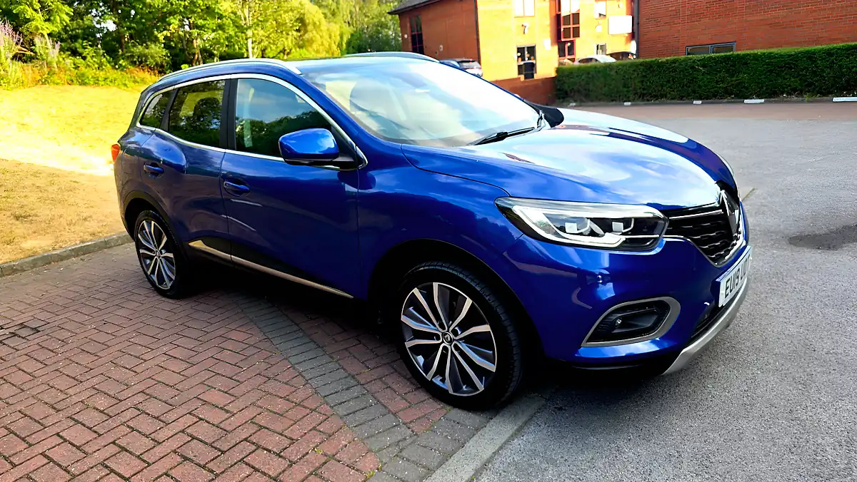 Used 2019 Renault Kadjar S Edition Blue - Front View