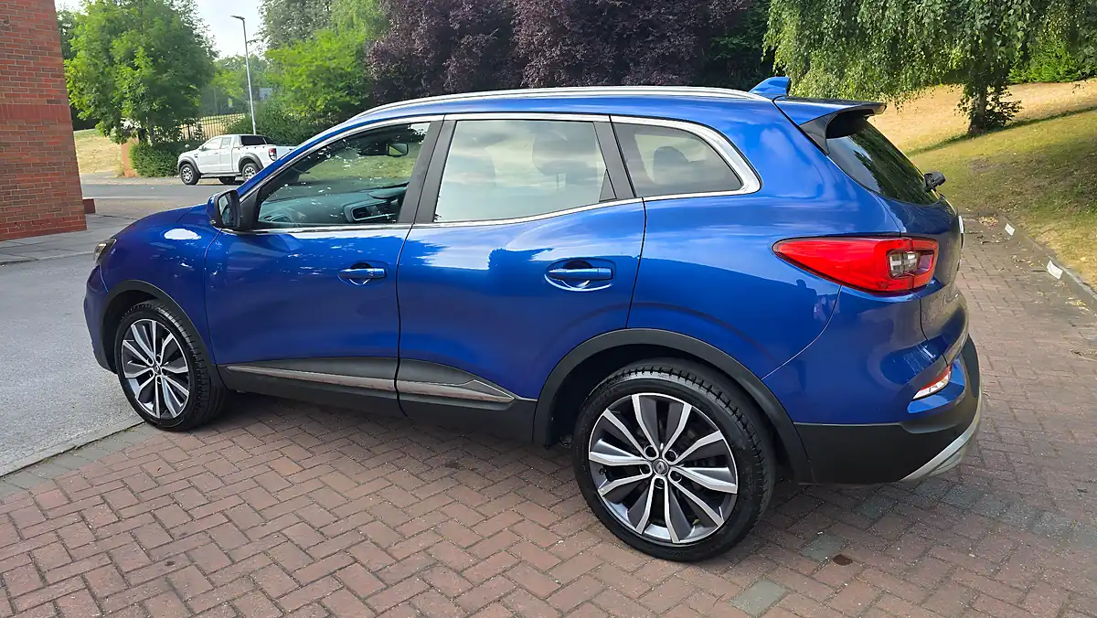 Used 2019 Renault Kadjar S Edition Blue - Interior and Exterior details 10