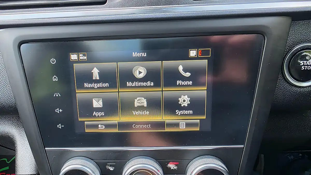 Used 2019 Renault Kadjar S Edition Blue - Interior and Exterior details 14