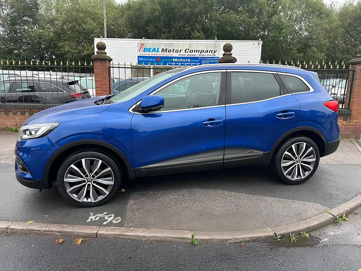 Used 2019 Renault Kadjar S Edition Blue - Interior and Exterior details 10